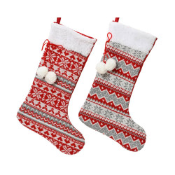 CALCETÍN CON POMPÓN 16CM