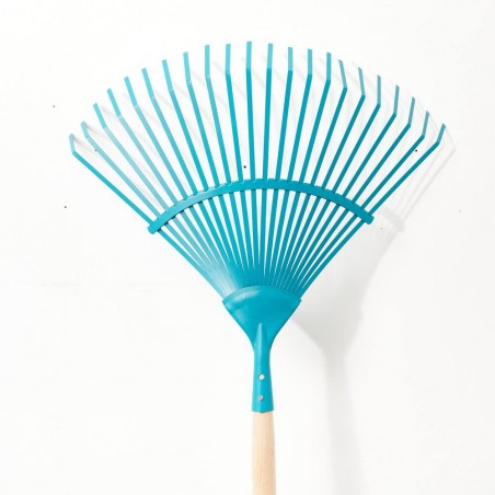 ESCOBA CÉSPED 22 PUAS CON MANGO HAYA VERDECORA