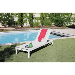 TUMBONA RECTA RUEDAS BLANCA 216X74X34/95 CM.