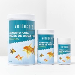 Alimento verdecora agua fría escamas