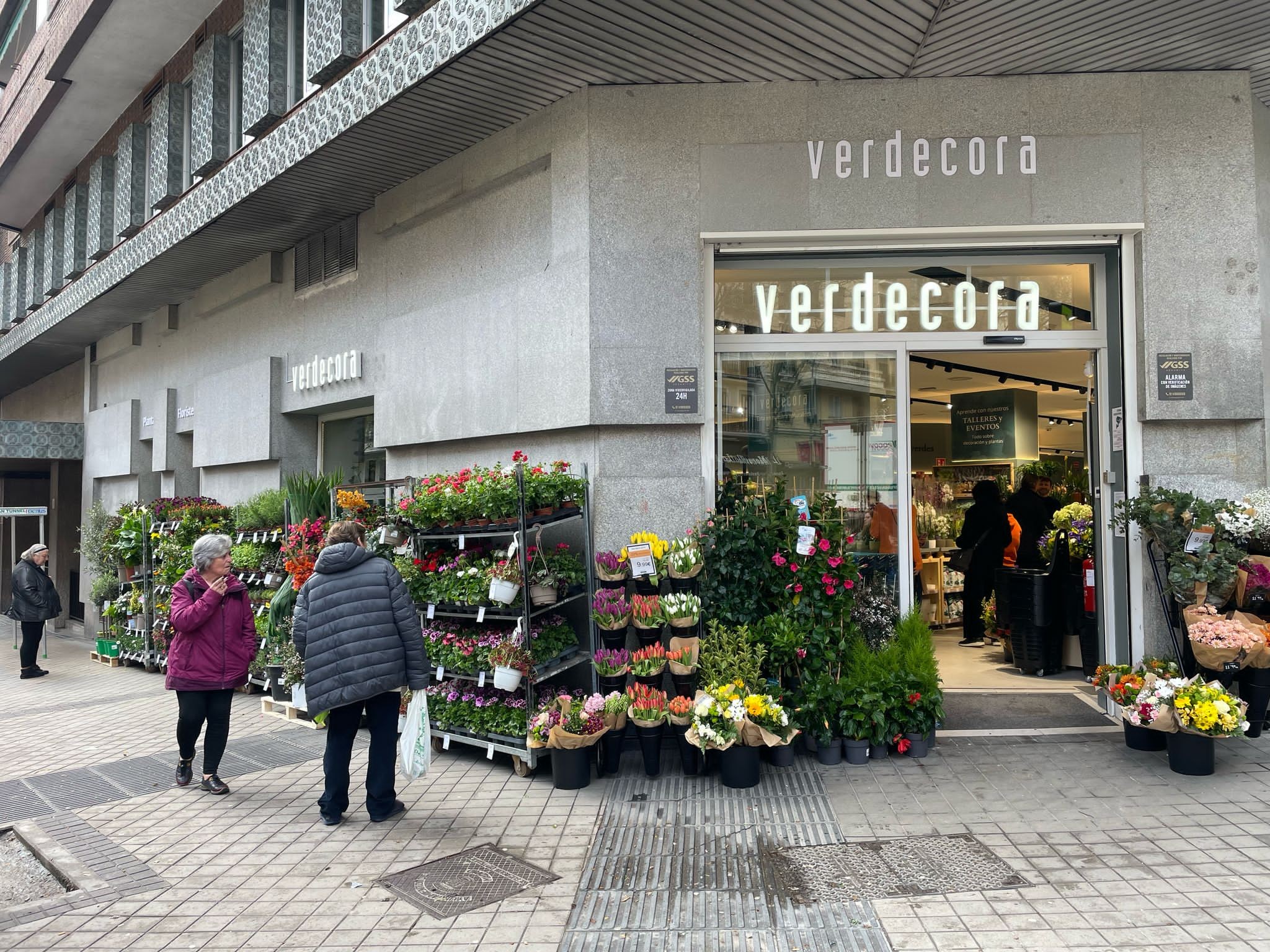 Rios Rosas Urban